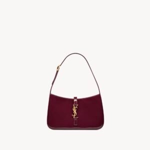 Le 5 à 7 en cuir verni